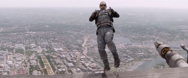 File:Falcon Engaged.jpg
