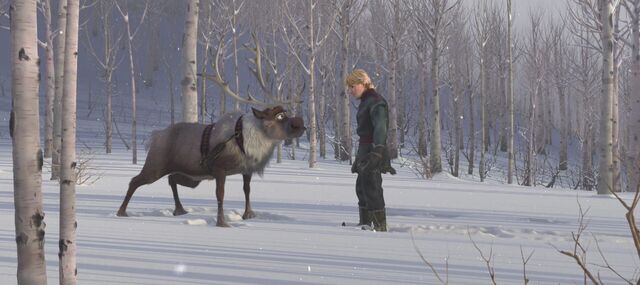 File:Frozen-disneyscreencaps.com-9275.jpg