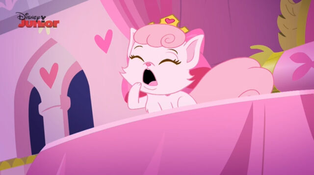 File:Dreamy yawning.jpg