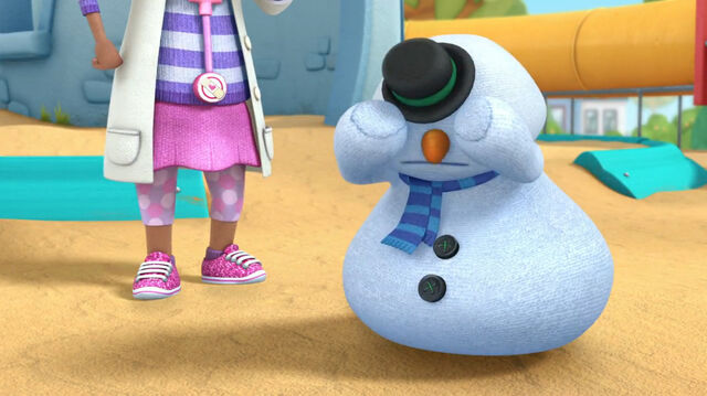 File:Chilly covering his eyes2.jpg
