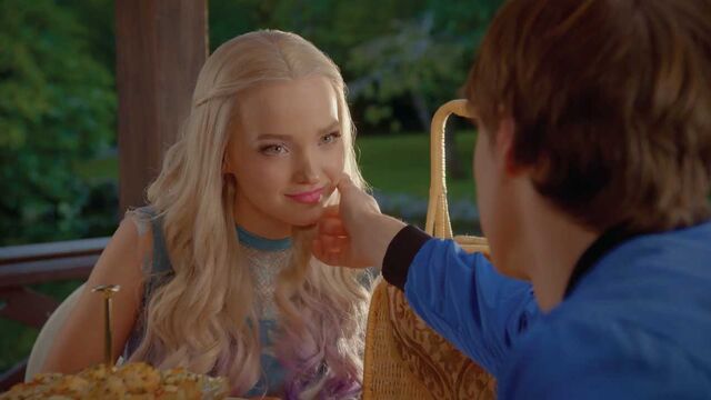 File:Descendants-2-5.jpg