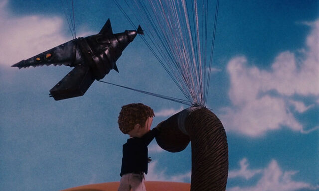 File:James-giant-peach-disneyscreencaps com-3958.jpg