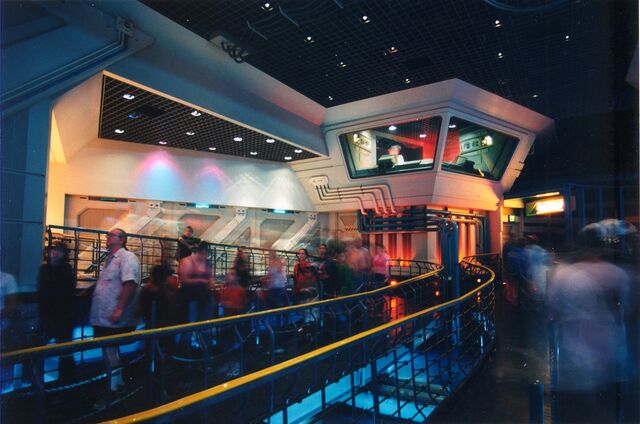 File:Star Tours Queue.jpg