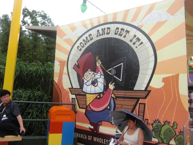 File:Stinky Pete HKDL.jpg
