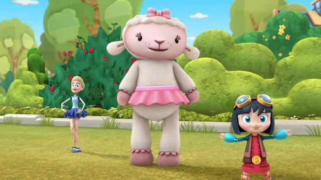 File:Lambie, bella and kiko.jpg