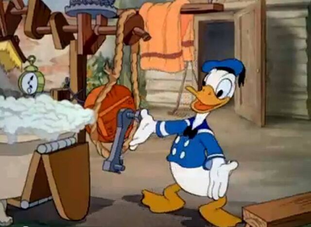 File:Donald's Dog Laundry 1.jpg