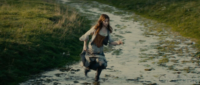 File:Into-the-woods-movie-screenshot-anna-kendrick-cinderella-3.jpg