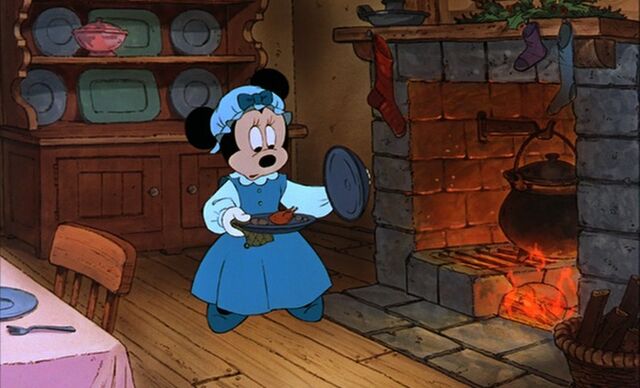 File:MinnieAsMrsCratchit.jpg