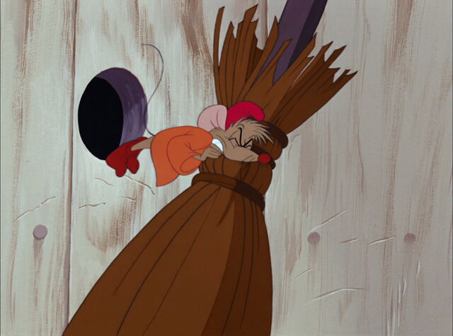 File:Cinderella-disneyscreencaps.com-1937.jpg