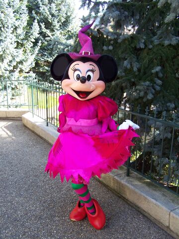 File:Dlp-halloween-minnie-1.jpg