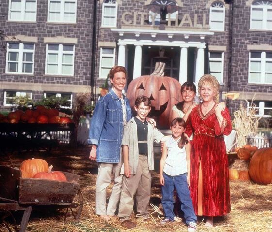 File:Halloweentown-top-10-halloween-movies-for-kids.jpg