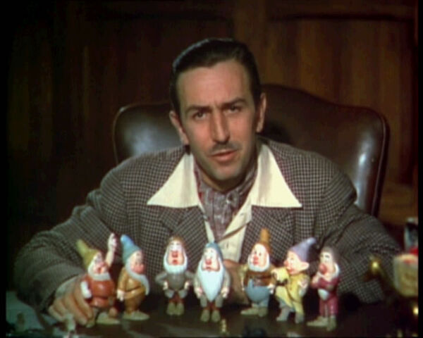File:Walt-disney.jpg