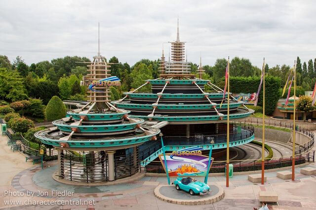 File:Autopia Disneyland Paris.jpg