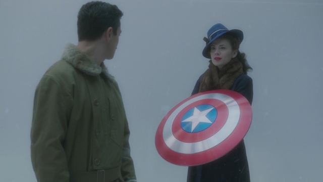 File:PeggyCap'sShield.png