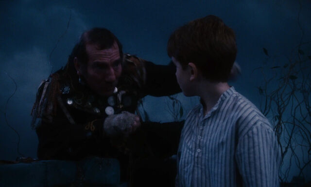 File:James-giant-peach-disneyscreencaps com-1224.jpg