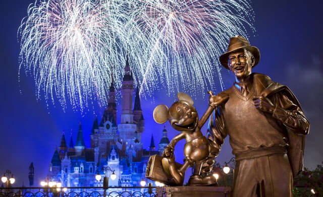 File:Shanghai Disneyland Special 10.jpg