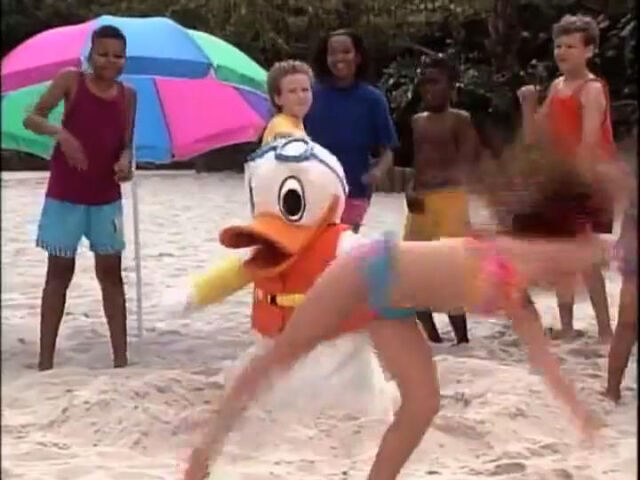 File:DonaldandTiffanyBurtoninBeachPartyatWaltDisneyWorld.jpg