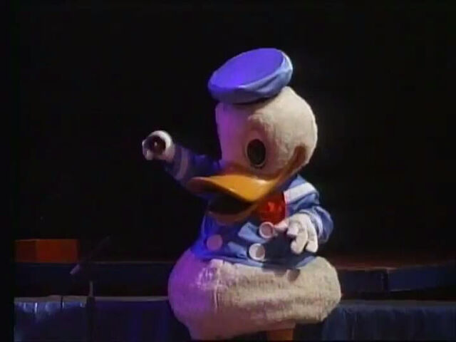 File:DonaldinRinglingBrosandBarnabyandBaileyCircus.jpg