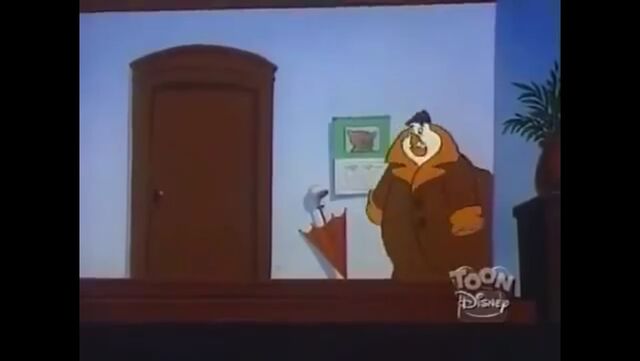 File:Gustav wearing big clothing.jpg