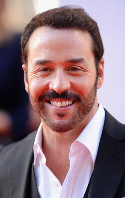File:Jeremy Piven.jpg