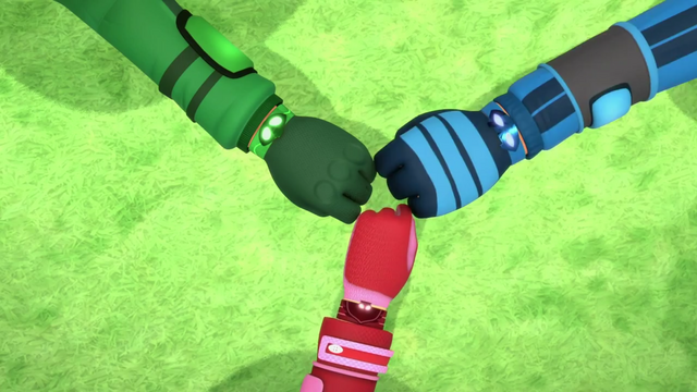 File:Winter PJ Fists.png