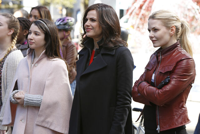 File:OUAT S5 23 55.jpg
