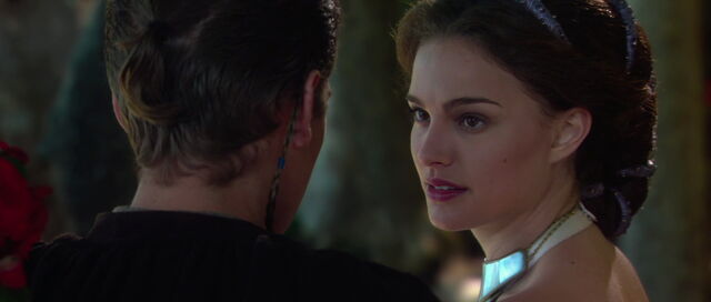 File:Starwars2-movie-screencaps.com-5193.jpg