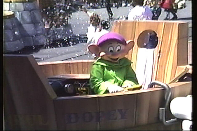 File:SW50thParade6.jpg