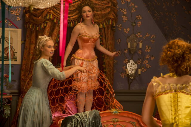 File:Cinderella 2015 36.jpg