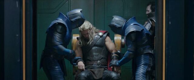 File:Thor Ragnarok 20.jpg