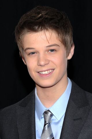 File:Colin-ford-added-to-under-the-dome.jpg