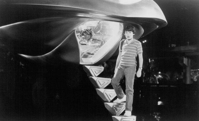 File:Still-of-joey-cramer-in-flight-of-the-navigator-large-picture (3).jpg