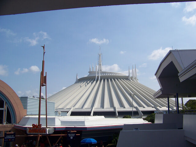 File:SpaceMountainMK.jpg