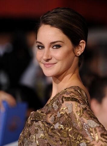 Fichier:Shailene.jpg