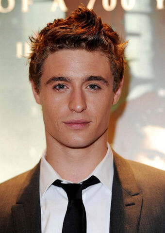 File:Max Irons.jpeg