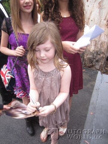 File:Ellaanderson5.jpg
