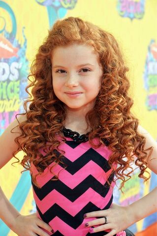 File:CapaldiKidsChoice2014.jpg