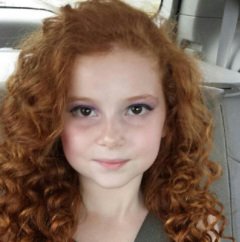 File:Francesca-capaldi-kca-dream-halloween-oct-26-2013.jpg