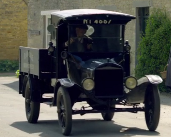 File:Truck2S1E1.png