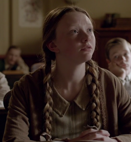 File:Female SchoolChildS6E8.png