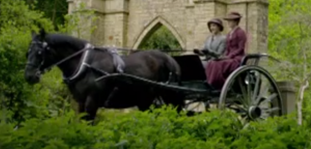 File:GranthamCarriageS1E5.png