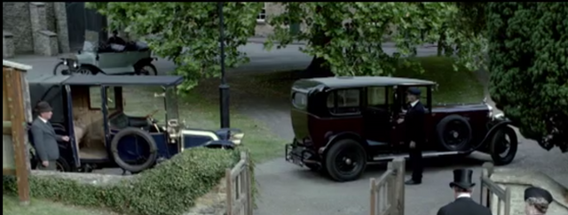 File:ThreeVehiclesS2E8.png