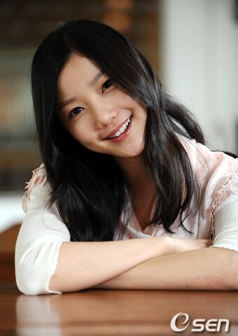 Archivo:Kim Kyu Sun2.jpg