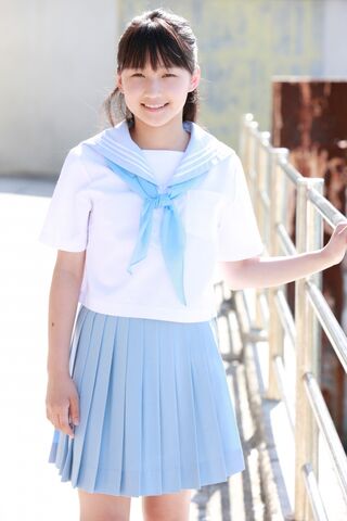 Archivo:600full-sayashi-riho.jpg