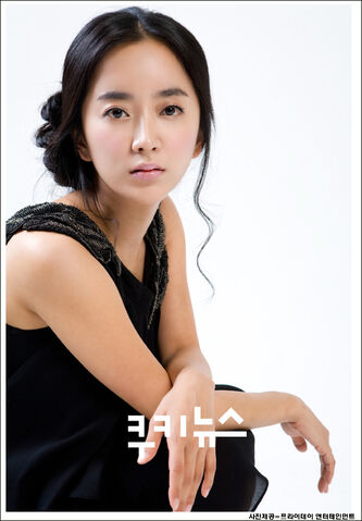 Archivo:Lee Ip-sae.jpg