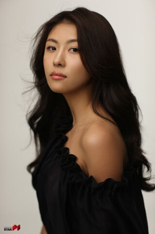 Archivo:Ha Ji Won4.jpg
