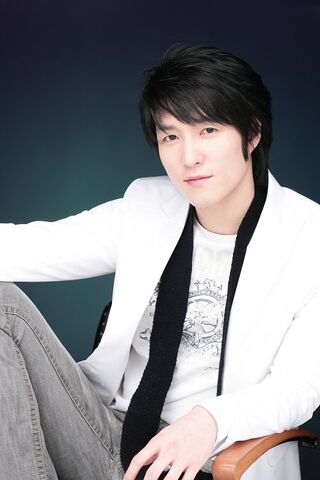 Archivo:Shim Hyung Tak.jpg