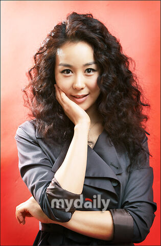 Archivo:Yoo Seo Jin5.jpg