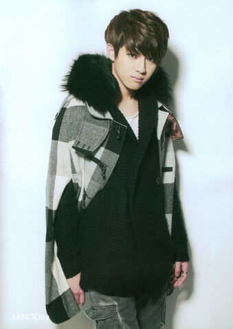 Archivo:400px-DoYoon.jpg
