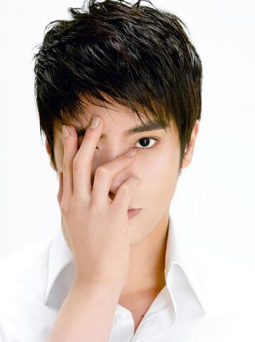 Archivo:Sung Hoon3.jpg